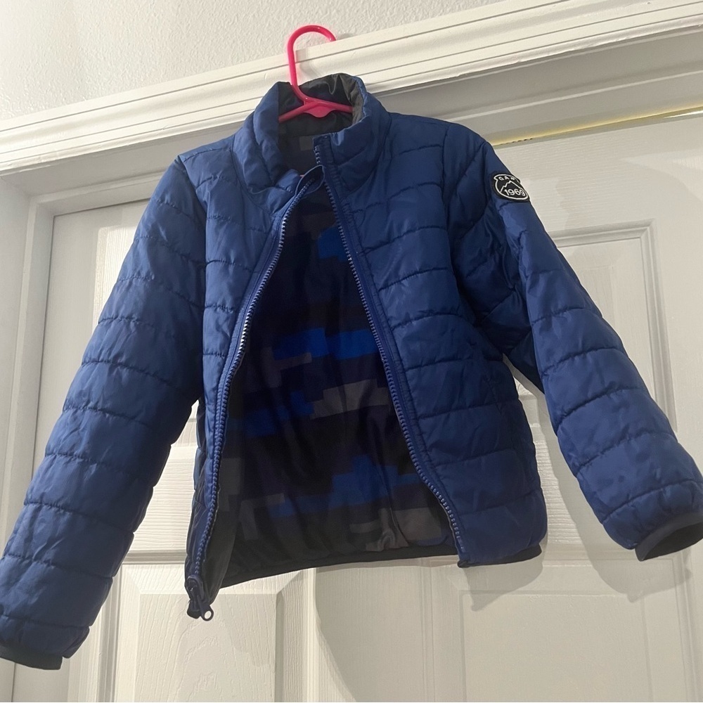 Boys, puffer jacket, gap kids size small navy blue reversible